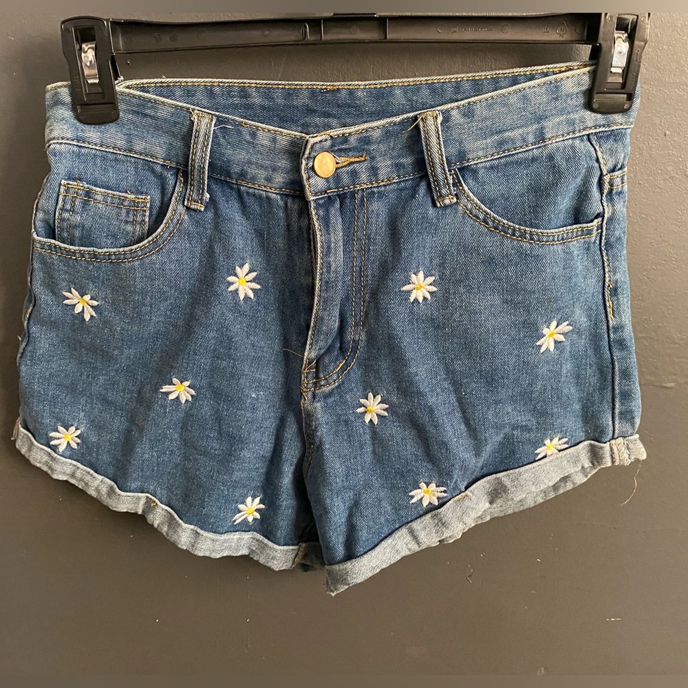 Judy Blue Flower denim shorts size medium